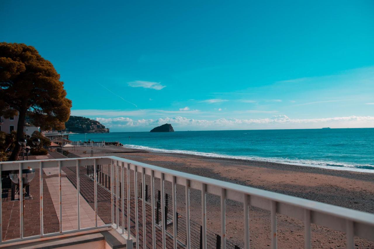 Hotel Ligure Spotorno Exterior photo
