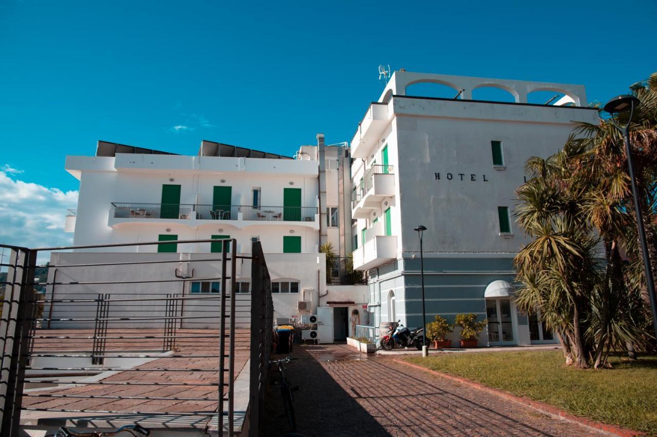 Hotel Ligure Spotorno Exterior photo