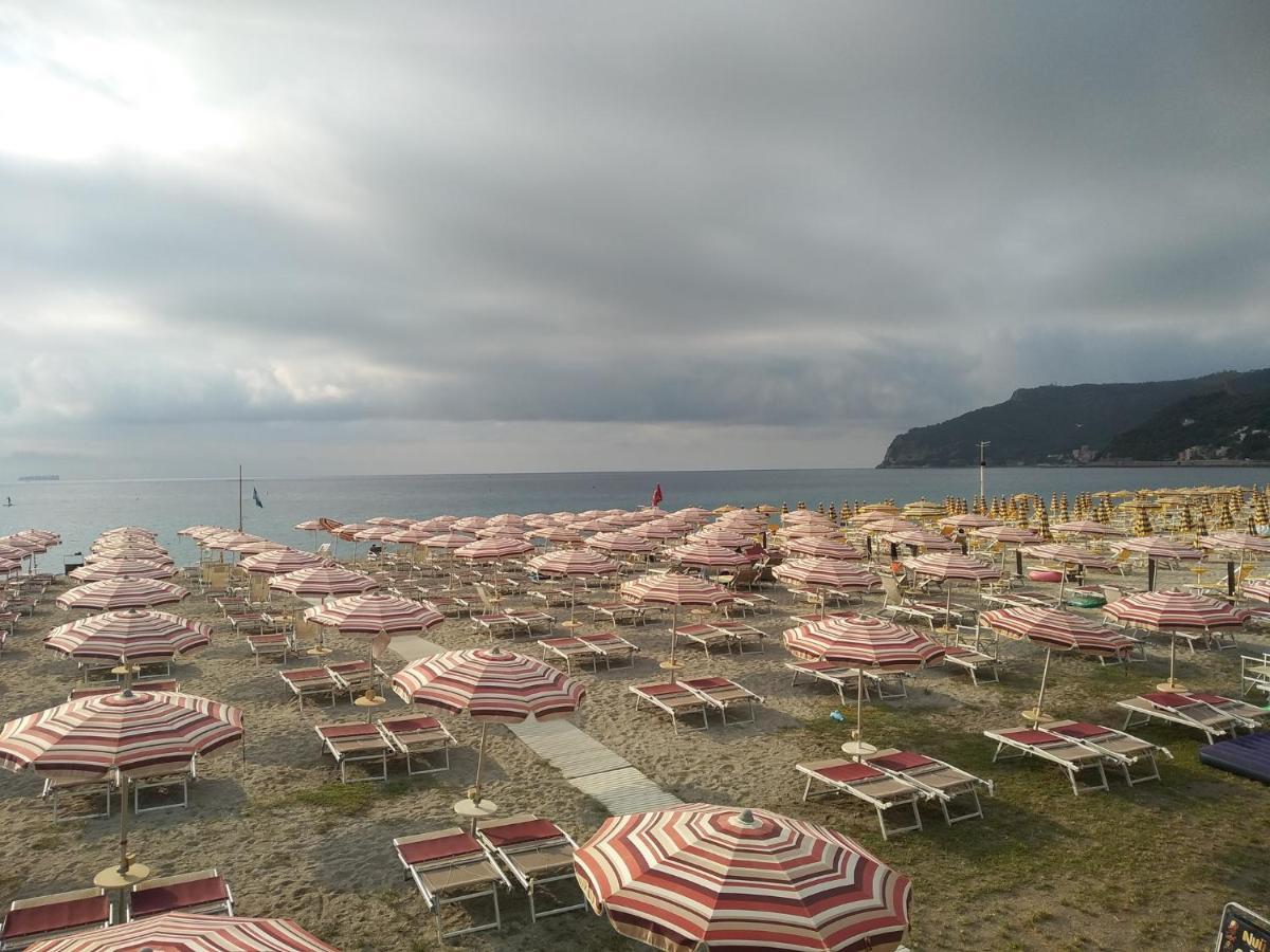 Hotel Ligure Spotorno Exterior photo
