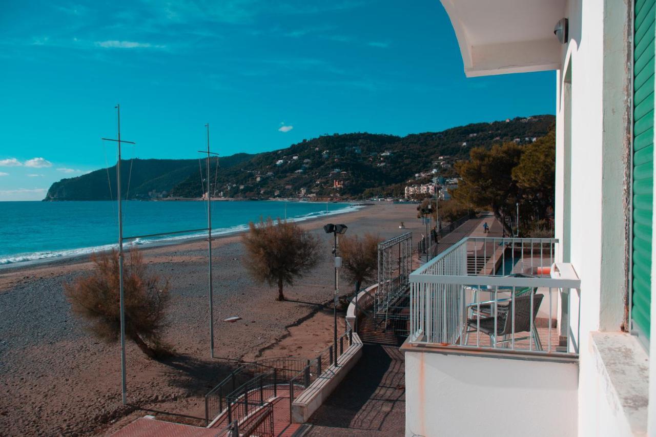 Hotel Ligure Spotorno Exterior photo