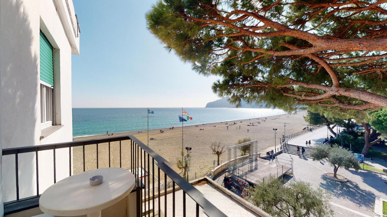 Hotel Ligure Spotorno Exterior photo