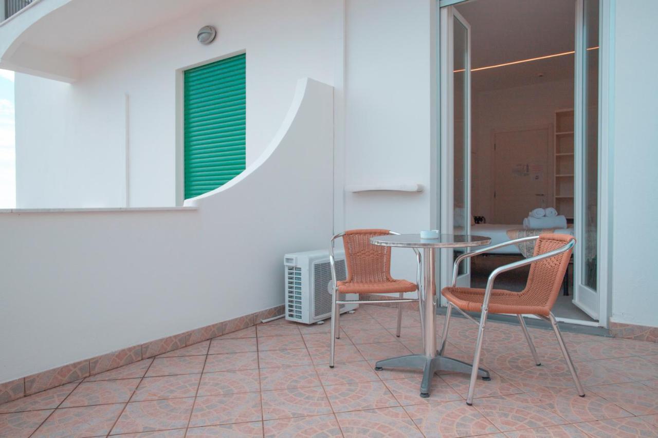 Hotel Ligure Spotorno Exterior photo