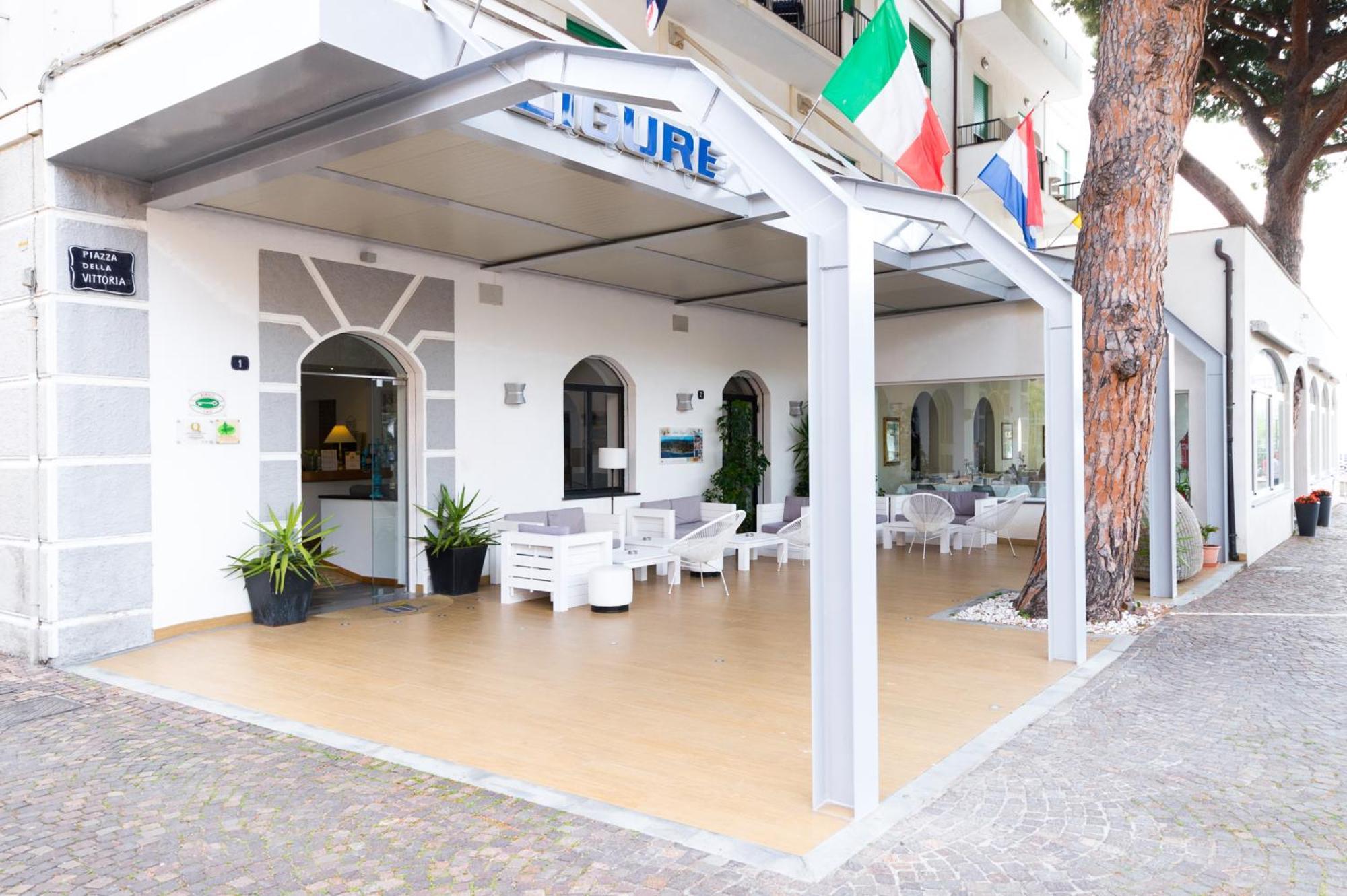 Hotel Ligure Spotorno Exterior photo