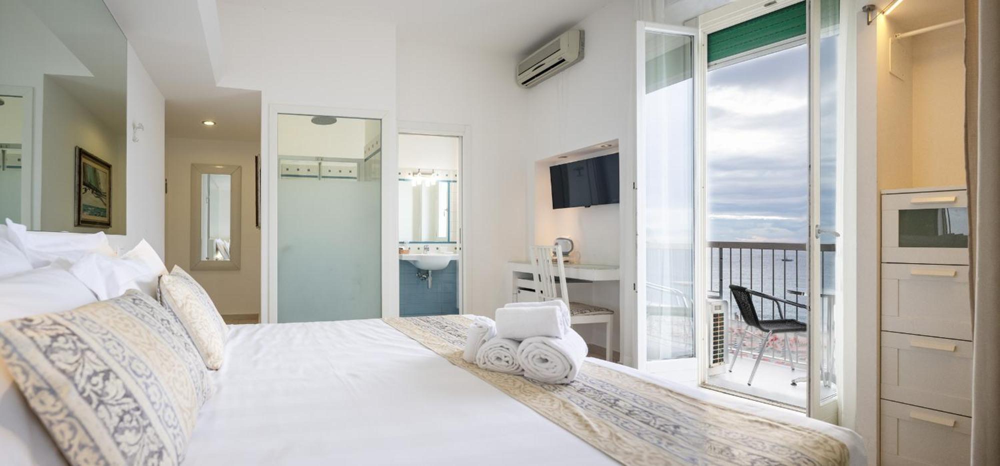 Hotel Ligure Spotorno Exterior photo