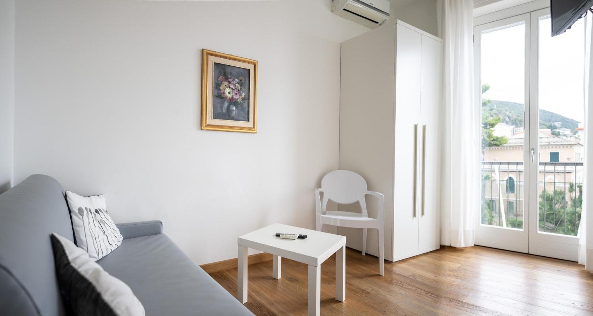 Hotel Ligure Spotorno Exterior photo